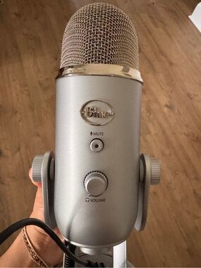 Yeti USB Microphone - Silver